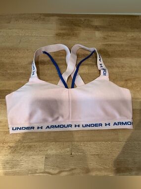 UA Crossback Low World Strappy Sportlette